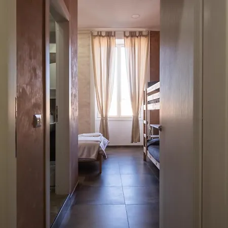 Le Cugine * Nápoly
