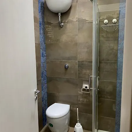 Le Cugine * Nápoly